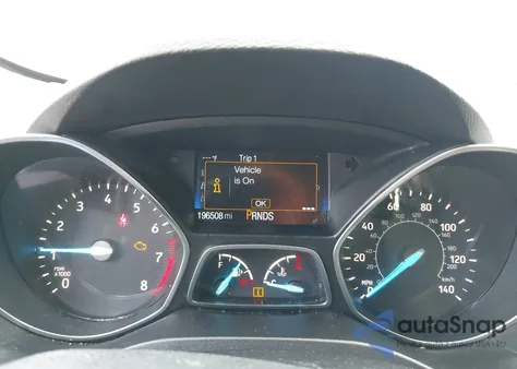 2019 Ford Escape S z USA, uszkodzony, nr VIN 1FMCU0F76KUB94871